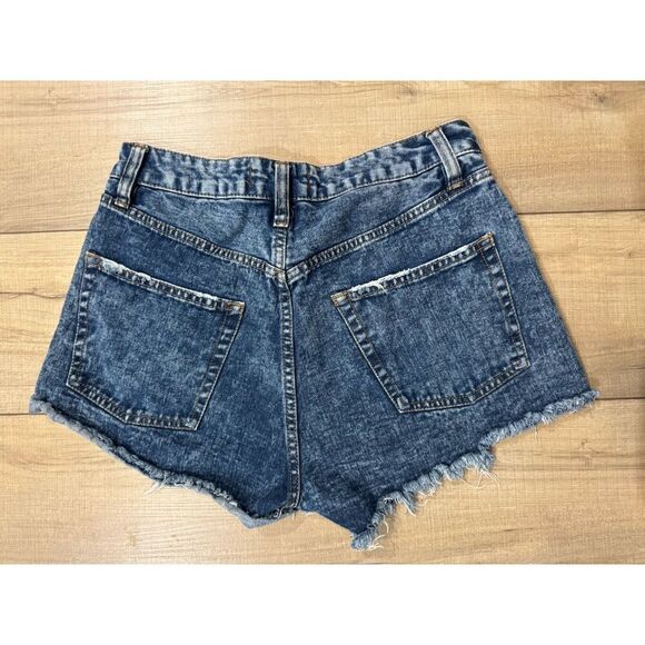 Refuge Denim Vintage Rip Distressed Jean Shorts 5 Women’s Y2K - Picture 2 of 2